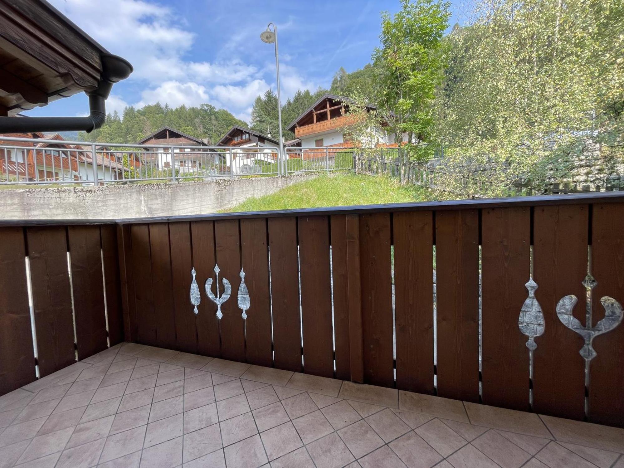 Ferienwohnung Casa Adamello Giustino Exterior foto