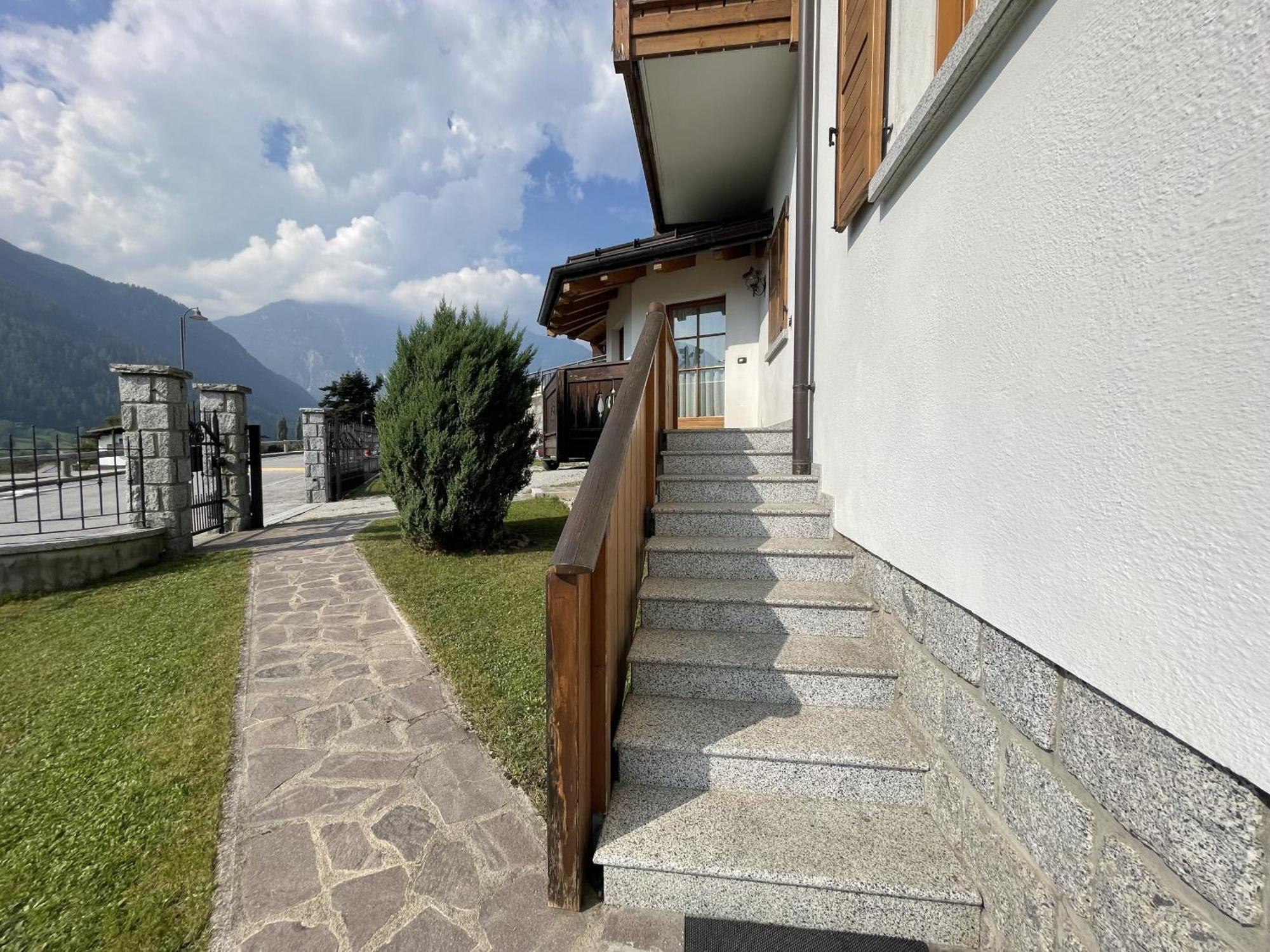 Ferienwohnung Casa Adamello Giustino Exterior foto